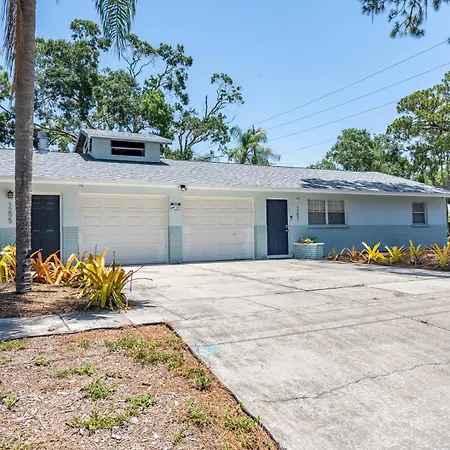 Dreamy Bay Apartment 2Bed 1Bath With Full Kitchen And Laundry